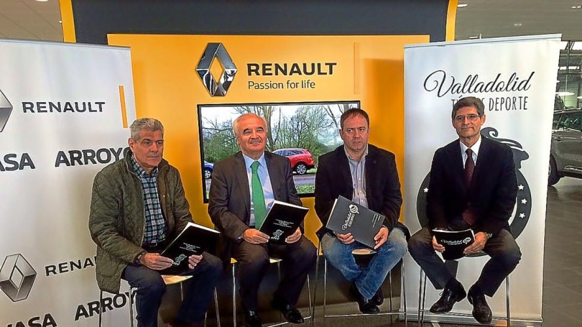 Chema Rodríguez, José Luis López Valdivielso, Iñigo Torres y Leopoldo Cortejoso, ayer durante la presentación del Premio Joven Promesa-2016.-G.V.