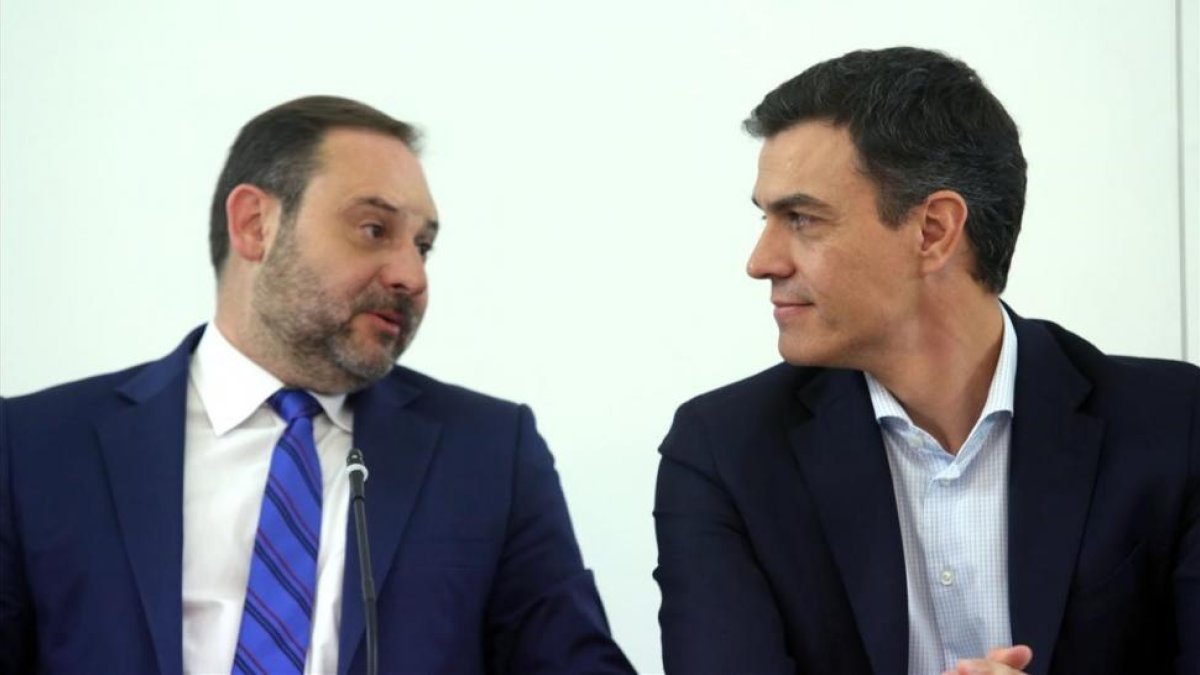 Pedro Sánchez durante la reunión de la Comisión Ejecutiva del PSOE.-/ DAVID CASTRO