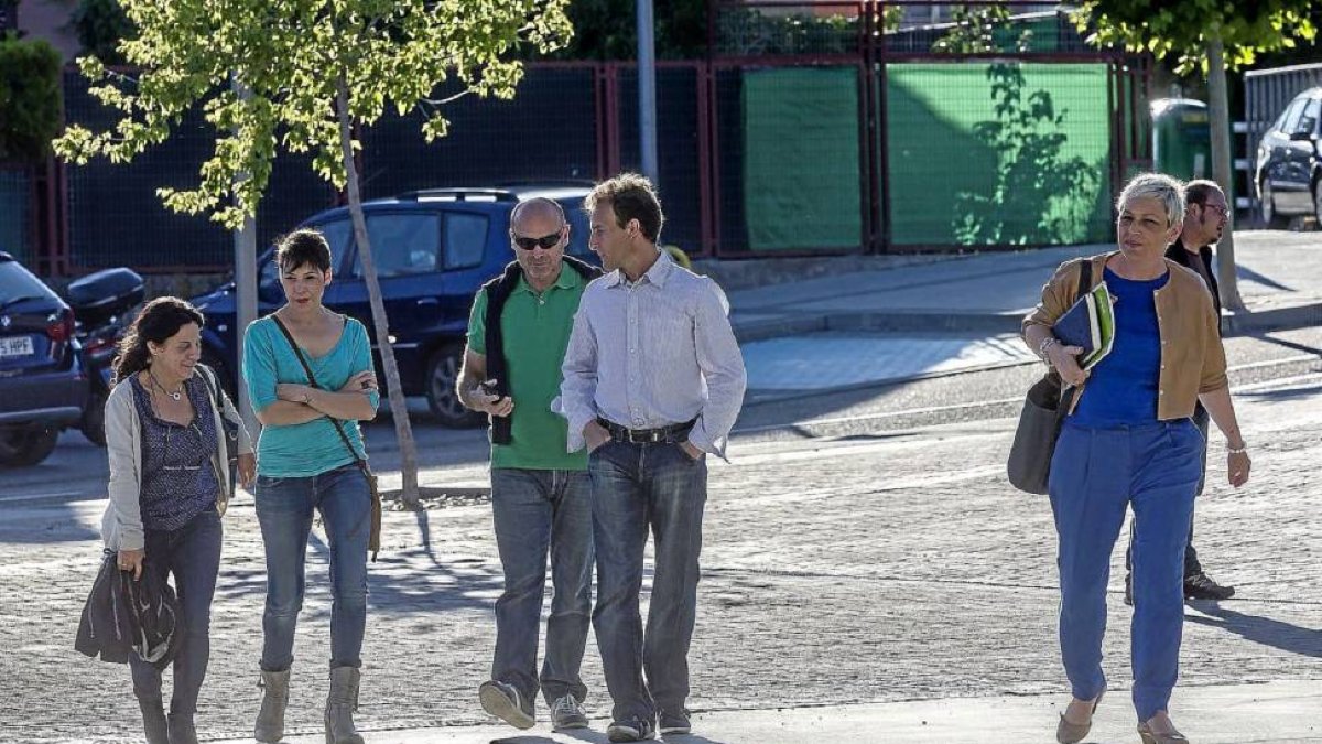 Concejales socialistas de municipios del partido judicial de Valladolid se dirigen a la reunión en La Cistérniga.-Pablo Requejo