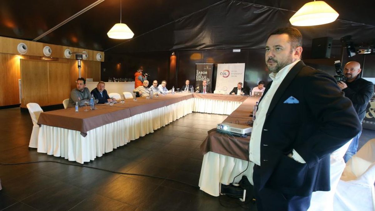 Reunión del Círculo Empresarial Leonés (CEL), en Ponferrada, para abordar las principales líneas de trabajo de la asociación empresarial para este año-Ical