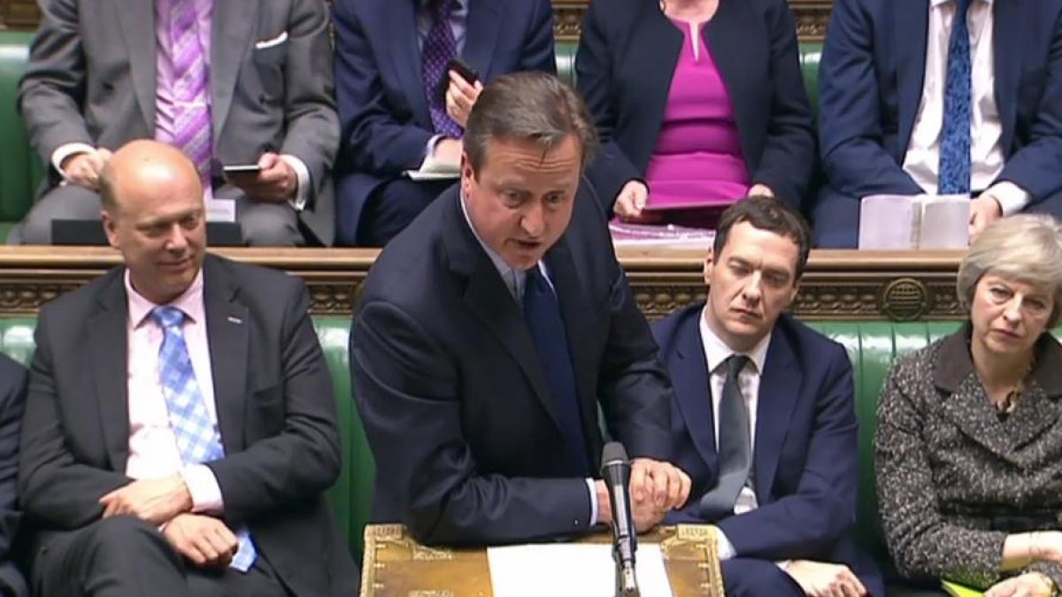 Cameron ante la Cámara de los Comunes, este lunes.-