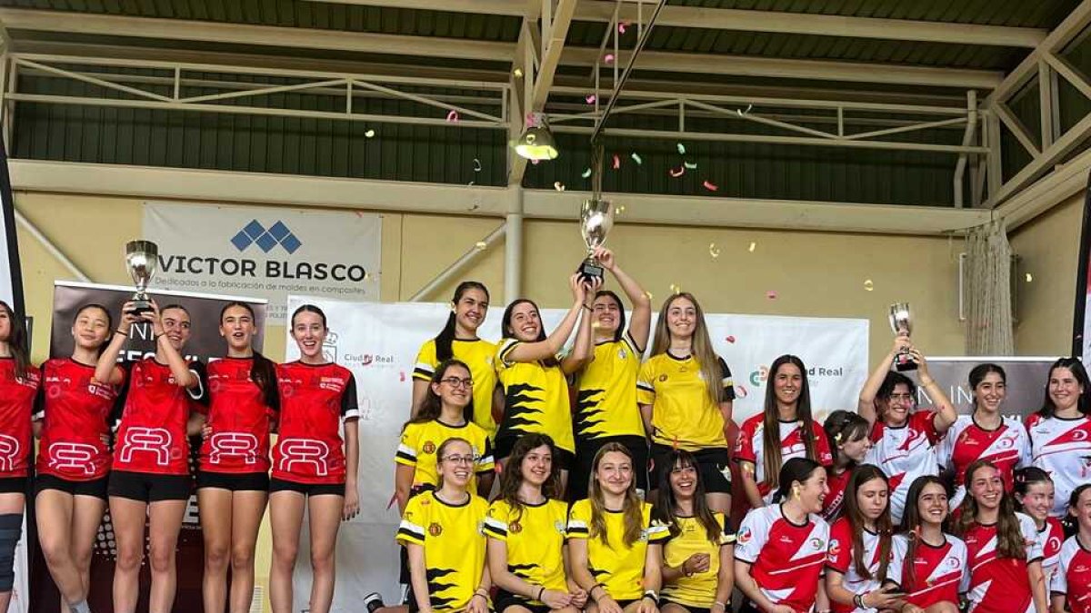Podio Liga Nacional Inline Freestyle Femenino. / E. M.
