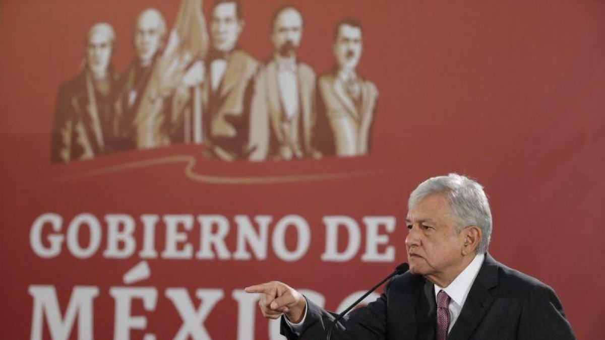 El presidente de Mexico  Andres Manuel Lopez Obrador  ofrece una rueda de prensa en el Palacio Nacional  en Ciudad de Mexico.-Jose Mendez / EFE