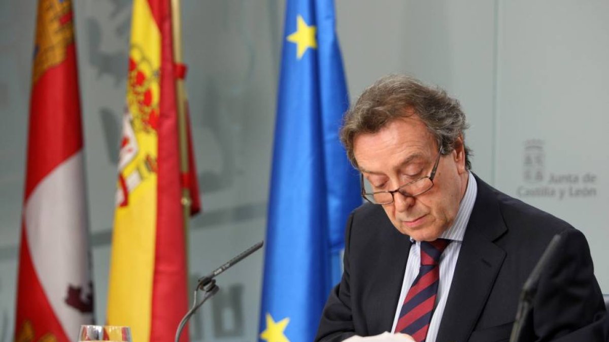 El consejero de Presidencia y portavoz de la Junta, José Antonio de Santiago Juárez-Ical