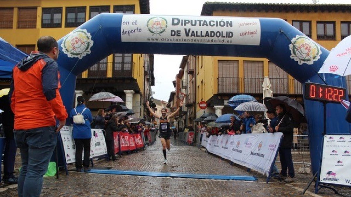 Víctor Alonso, a su llegada a la meta de Tordesillas.