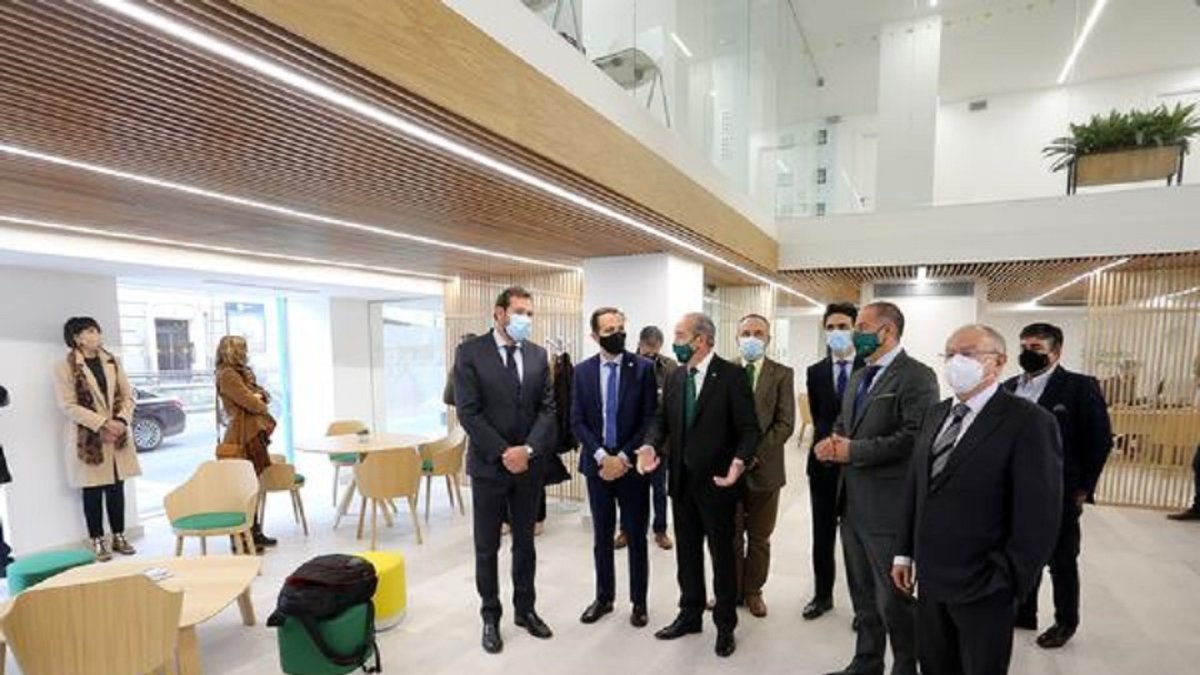 Inauguración de la sede de Caja Rural Zamora en Plaza de España. ICAL