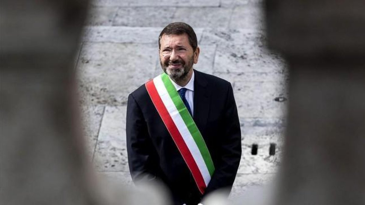 Ignazio Marino, alcalde de Roma.-MASSIMO PERCOSSI / EFE