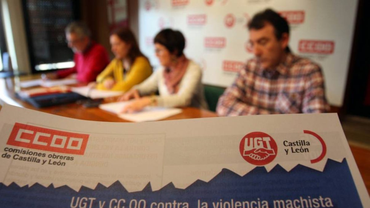 UGT y CCOO piden un desarrollo reglamentario de Ley contra la Violencia ...