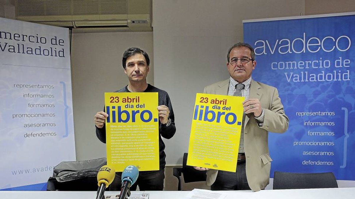 Carlos de San Luis y Marco Antonio Blanco, durante la presentación del Día del Libro-José C. Castillo