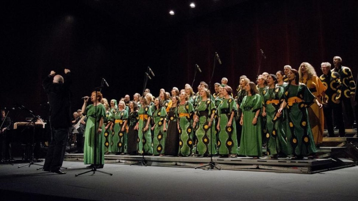 Coro gospel Good News.-TEATRO CARRIÓN