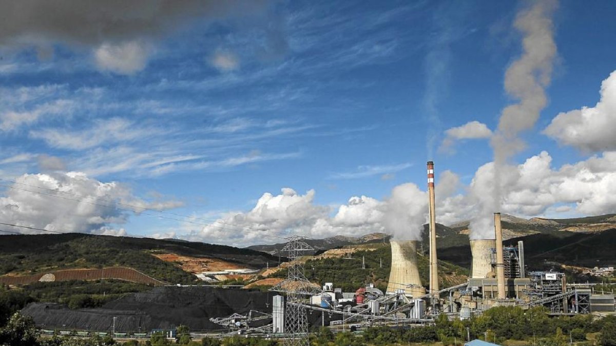 Central térmica de La Robla.-EL MUNDO