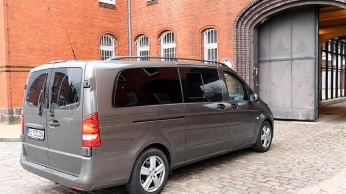 Puigdemont entra en coche en la cárcel en Alemania-EUROPA PRESS