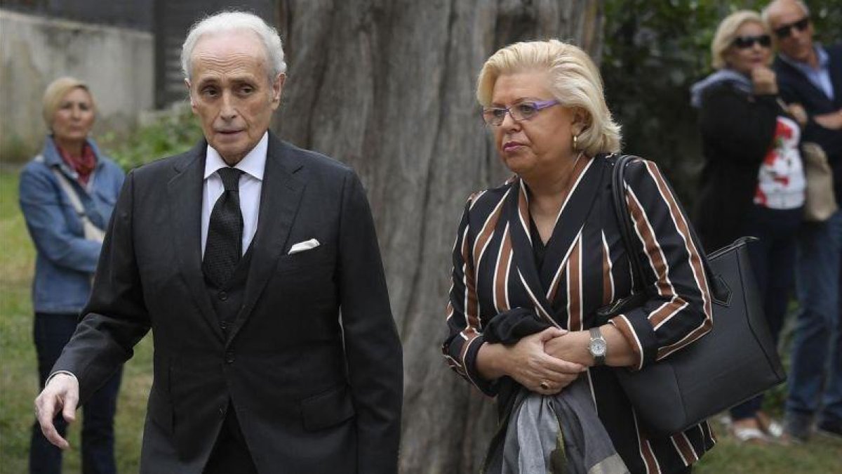 Josep Carreras llega al funeral de Montserrat Caballé.-AFP / LLUIS GENE