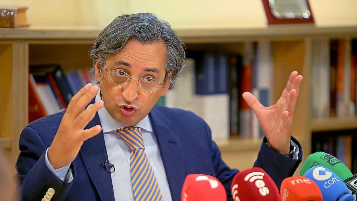 Juan Carlos de Margarida durante la presentación del Observatorio Económico.-ICAL