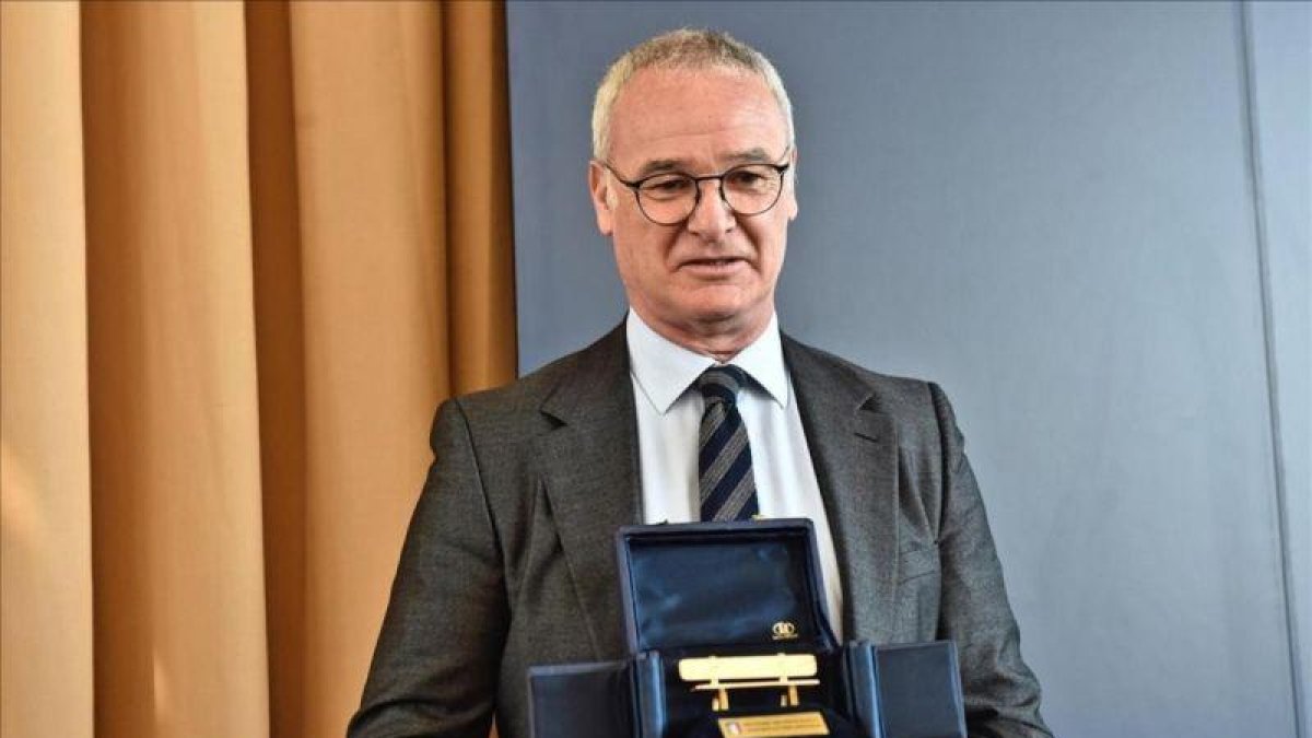 Ranieri, recogiendo un premio en Florencia este pasado lunes.-MAURIZIO DEGL INNOCENTI / EFE