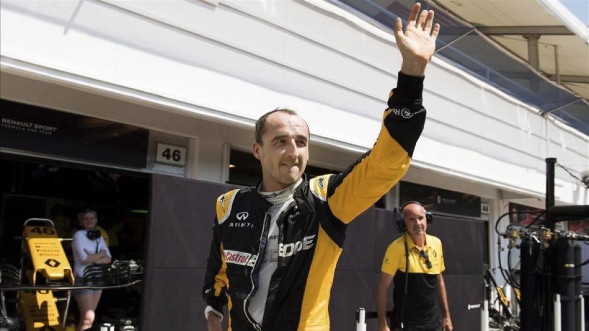 Robert Kubica, durante el test para Renault en Hungaroring el pasado agosto.-SZILARD KOSZTICSAK / AP