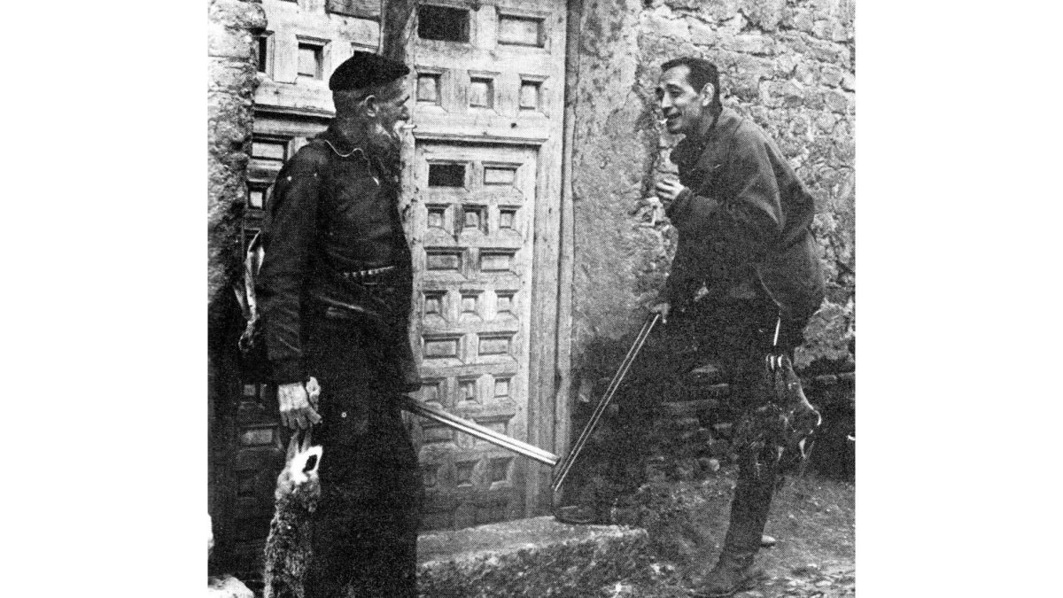 Delibes con Marcelo el Barbas en Valdestillas.-EL MUNDO