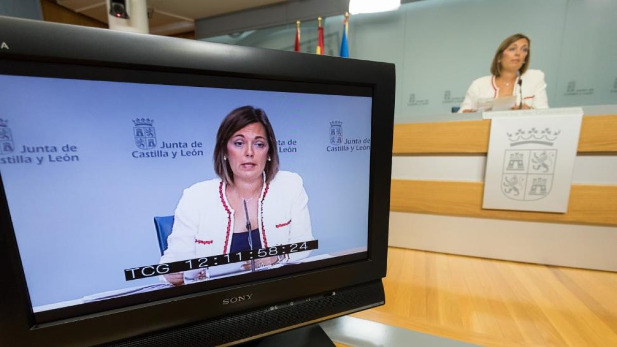 La consejera de Agricultura y Ganadería y portavoz de la Junta de Castilla y León, Milagros Marcos, comparece en la rueda de prensa posterior al Consejo de Gobierno.-ICAL