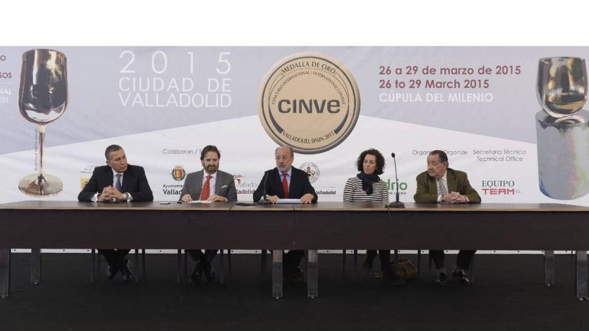 ICAL El alcalde de Valladolid, Javier León de la Riva, asiste a la inauguración del 11 Concurso Internacional de Vinos y Espirituosos-Ical