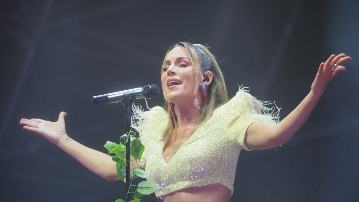 Edurne, en su actuación. PHOTOGENIC