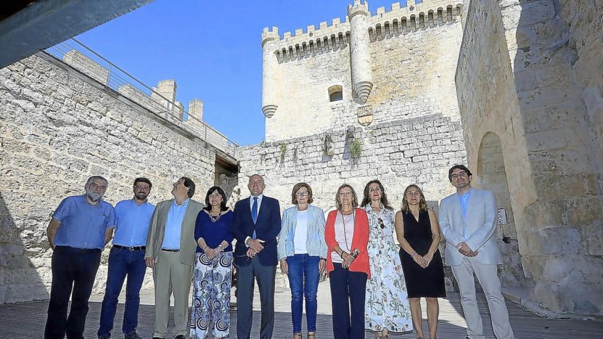 Los participantes en el encuentro organizado por la Federación Española de Municipios y Provincias.-EL MUNDO