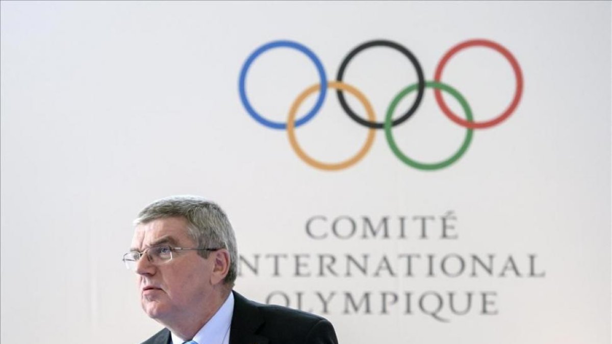 El presidente del COI, Thomas Bach, en el acto inaugural de la cumbre antidopaje en Lausana.-FABRICE COFFRINI / EFE