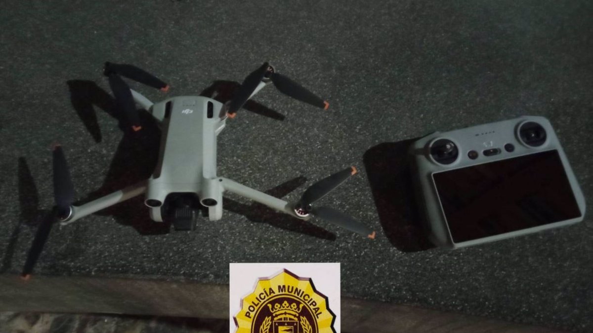 Dron que sobrevolaba el centro de Valladolid. E.P.