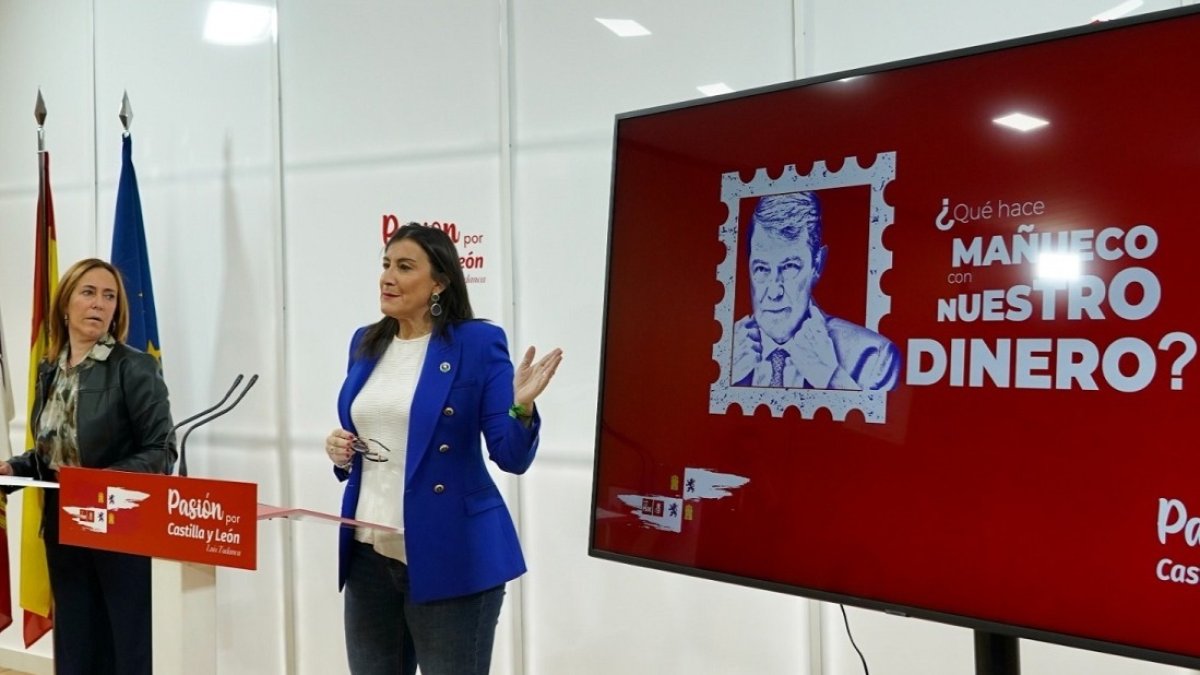 La secretaria de Organización del PSCyL, Ana Sánchez, y la portavoz de Hacienda del Grupo Socialista en las Cortes, Rosa Rubio, presentan la campaña ‘¿A qué dedica Mañueco nuestro dinero?’.- ICAL