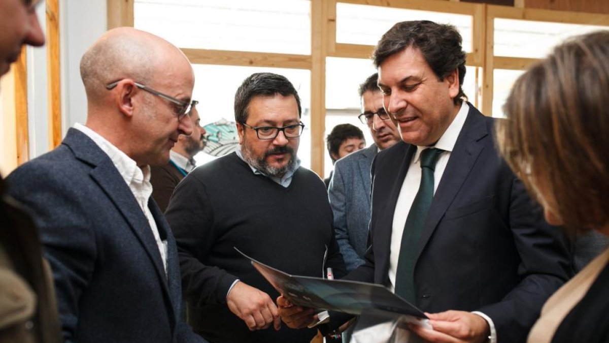 El consejero de Empleo, Javier Fernández Carriedo inaugura el Concurso de Emprendimiento, El Hueco Starter-ICAL