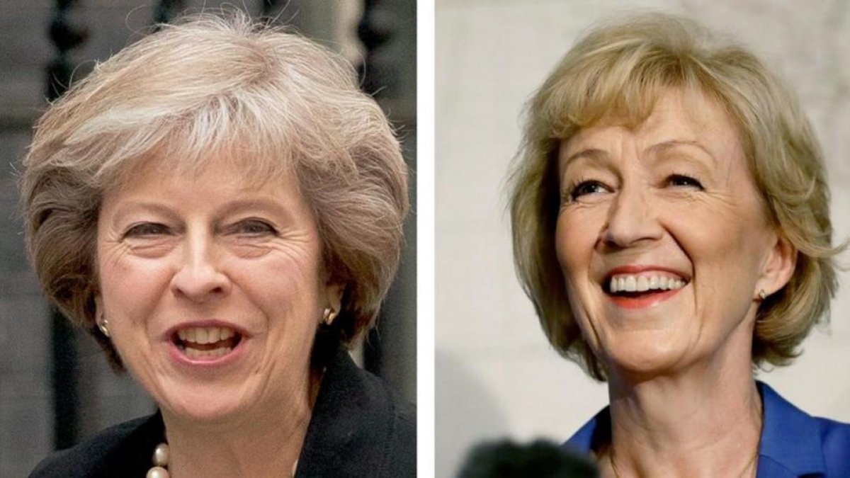 Theresa May, a la izquierda, y Andrea Ledsom, derecha.-AP