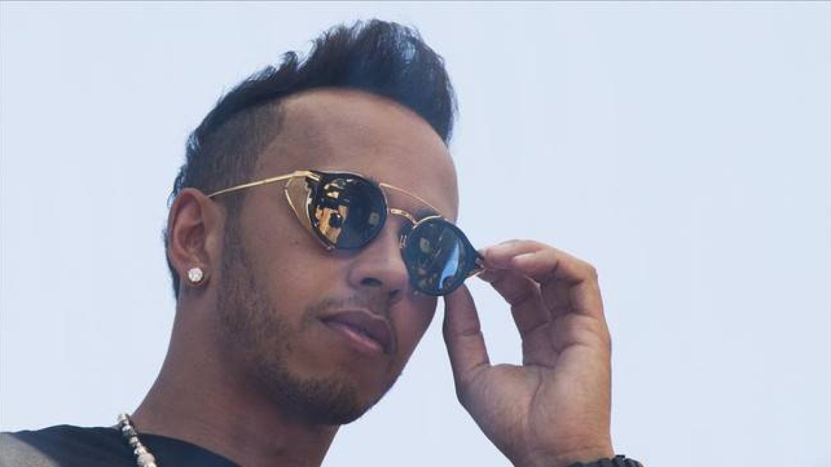 Lewis Hamilton.-Foto: AP / GERO BRELOER