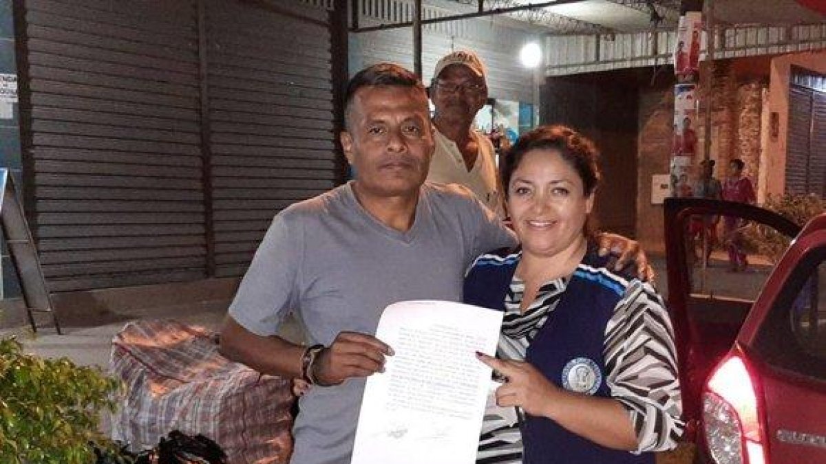 Carlos Peralta Aguilera regresó a su casa tras permanecer encarcelado casi dos décadas sin sentencia.-MINISTERIO DE JUSTICIA DE BOLIVIA