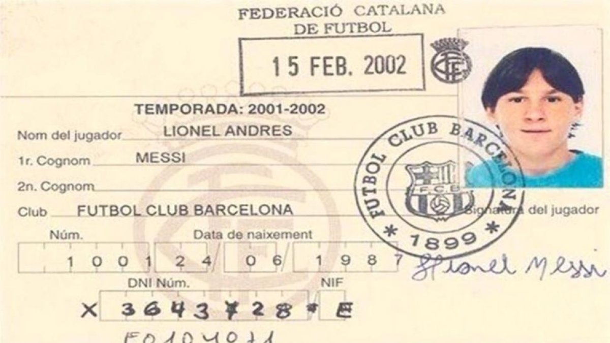Primera ficha de Lionel Messi como jugador del Barça-EL PERIÓDICO