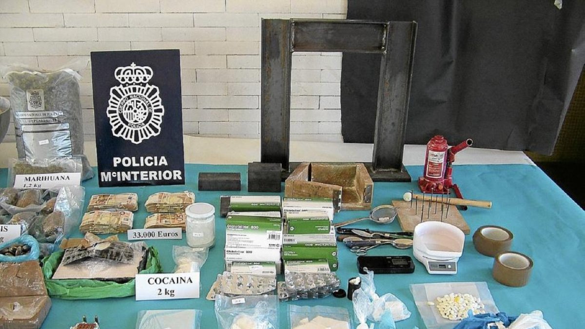 Drogas incautadas por la Policía Nacional en una imagen de archivo.-EL MUNDO