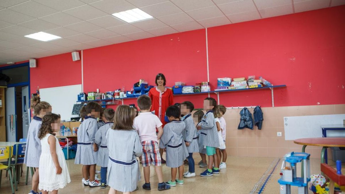 Escolares de primaria de un colegio de Soria durante una de clase.-ICAL