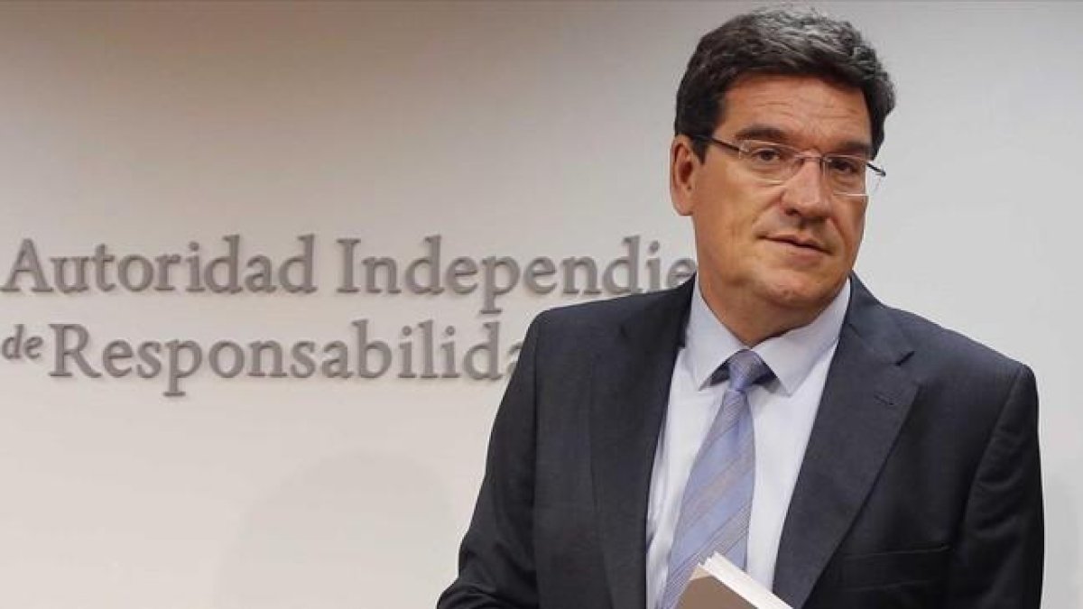 José Luis Escrivá, presidente de la AIReF.-AGUSTÍN CATALÁN