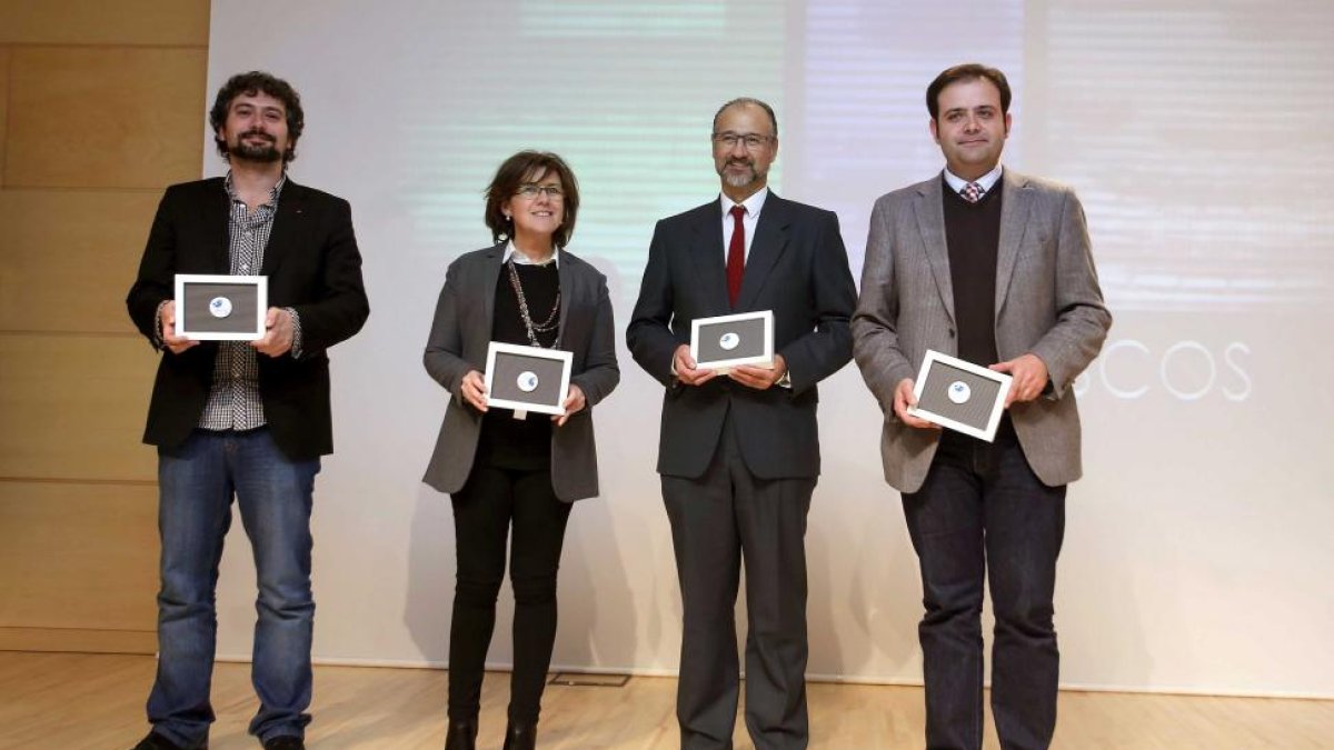 (I a D) José Sarrión (Grupo Mixto); Mar Angulo (PP); Luis Fuentes (Ciudadanos) y Tino Rodríguez (PSOE), Premios Hemiciscos 2015.-ICAL