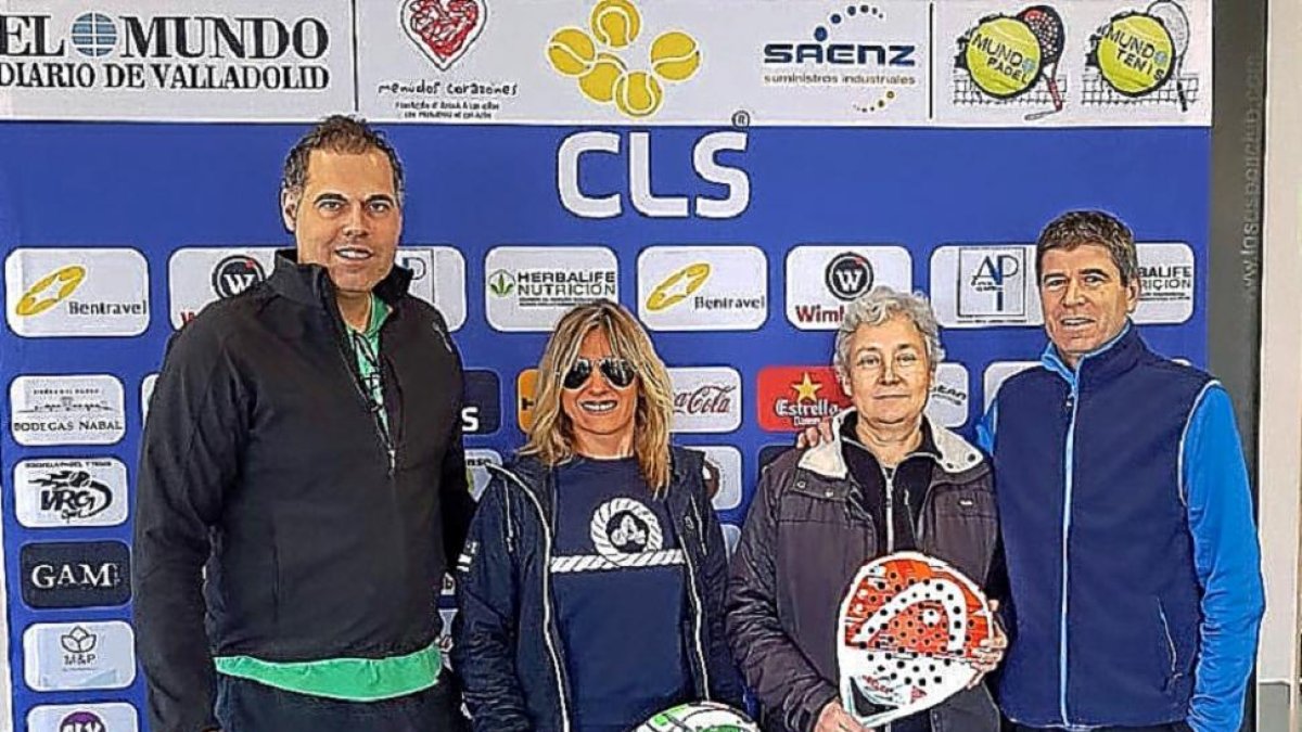 Saul Hernández, Patricia Palacios, Loli Hernández y Jesús Manrique.-EL MUNDO