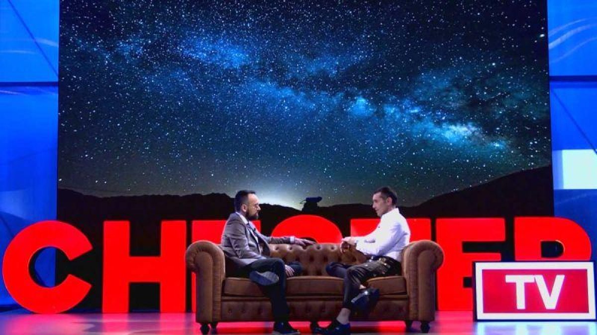 Imagen del vídeo promocional de la octava temporada del programa de Cuatro Chester.-CUATRO