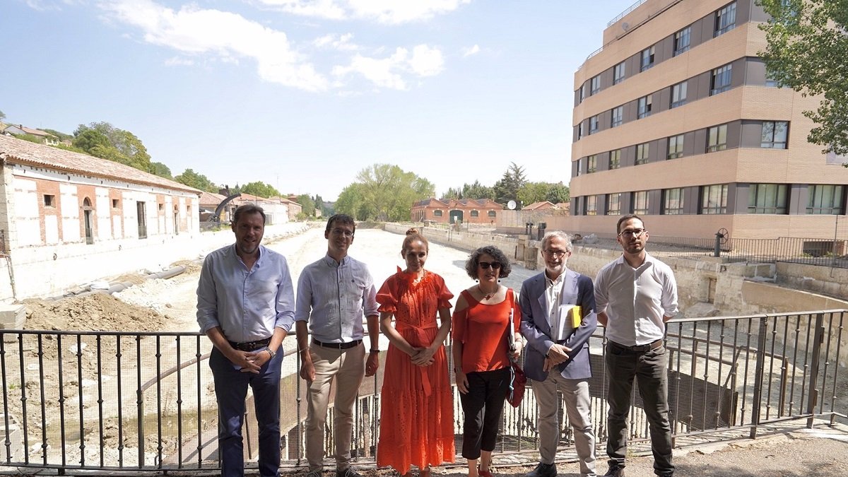 Visita a las viviendas y obras de la calle Canal. - AYUNTAMIENTO DE VALLADOLID