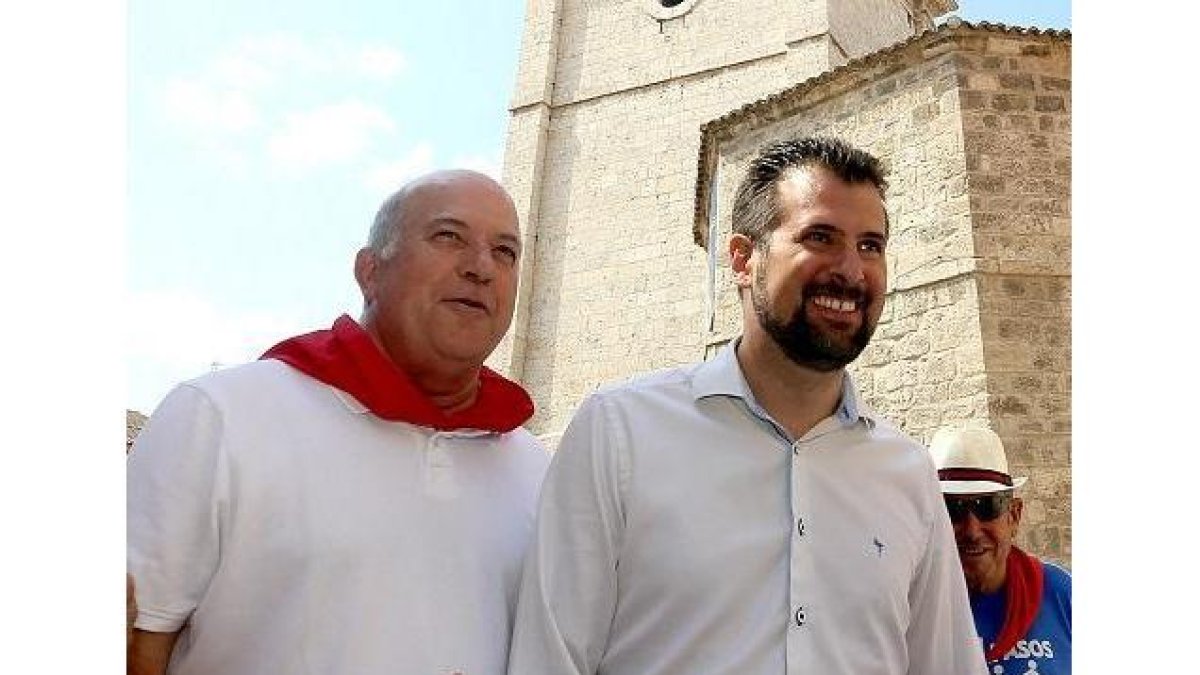 Elías Arranz junto a Luis Tudanca-ICAL