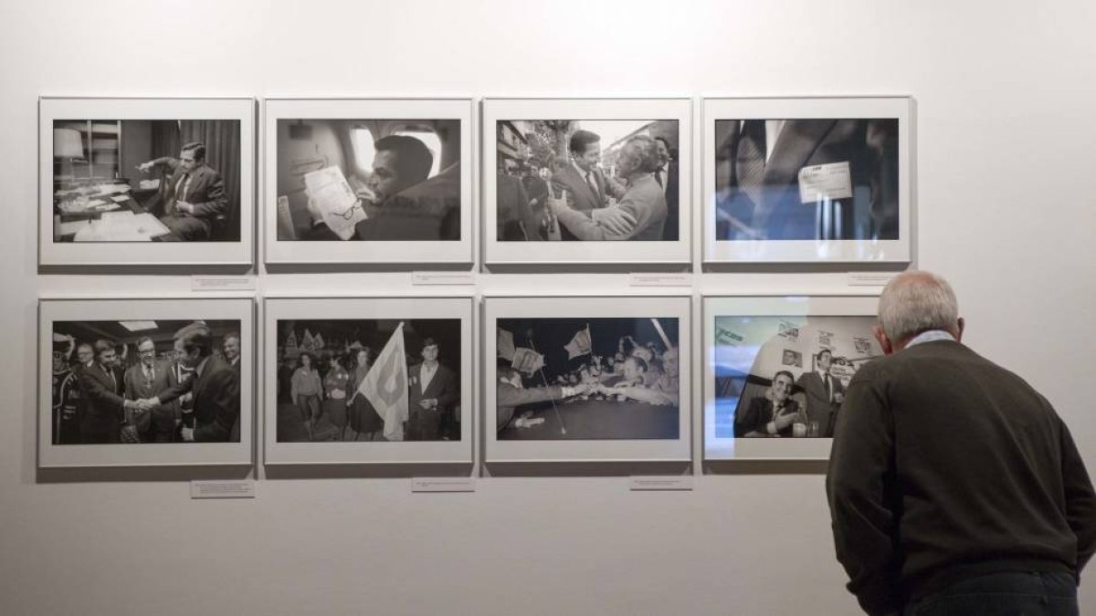 La Universidad de Salamanca homenajea a Adolfo Suárez con una exposición fotográfica y unas jornadas de estudio-Ical
