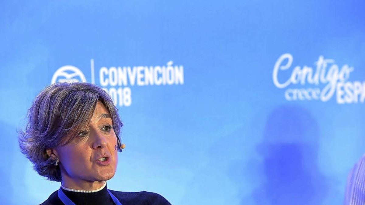 La ministra de Agricultura, Isabel García Tejerina.-ICAL