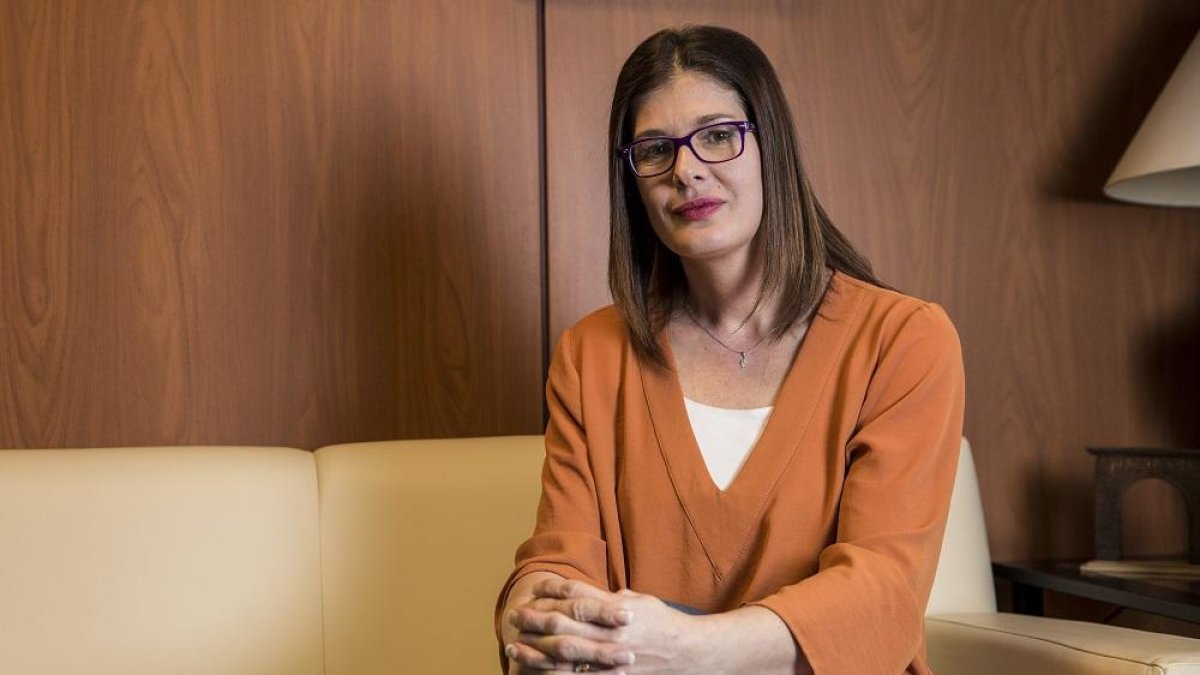 La alcaldesa de Móstoles Noelia Posse posa durante una entrevista.-OLMO CALVO