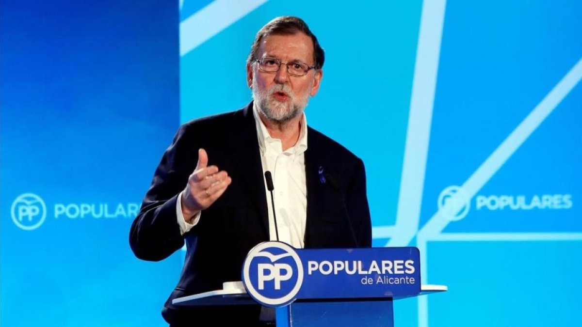 Rajoy, en un mitin del PP.-/ MANUEL LORENZO (EFE)
