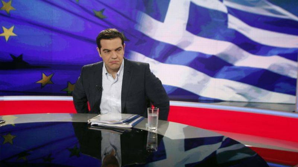 Alexis Tsipras, anoche, en una entrevista en la televisión pública griega ERT.-Foto: EFE / ALEXANDROS VLACHOS