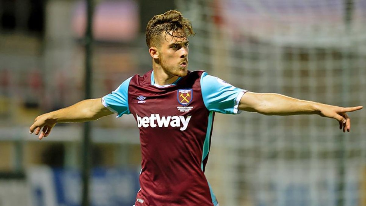 Toni Martínez celebra un gol con el West Ham.-EM