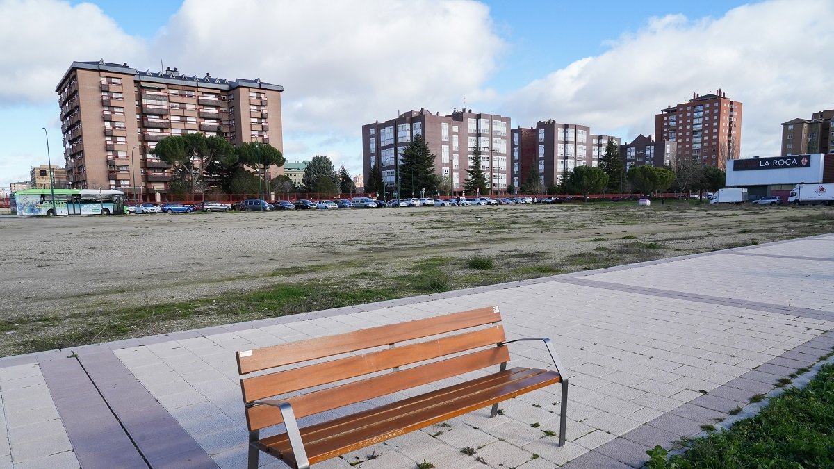 Parcela en Arturo Eyries donde se levantará la futura sede de Familia.- J.M. LOSTAU