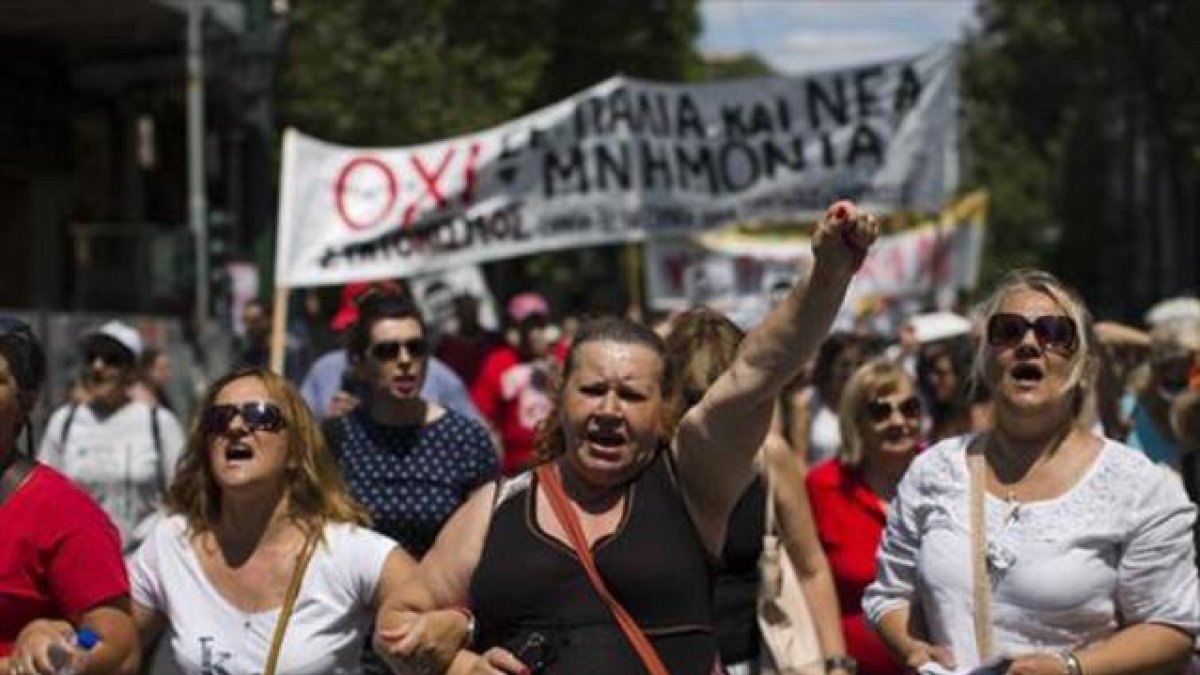 Manifestación contra la austeridad este miércoles en el centro de Atenas.-
