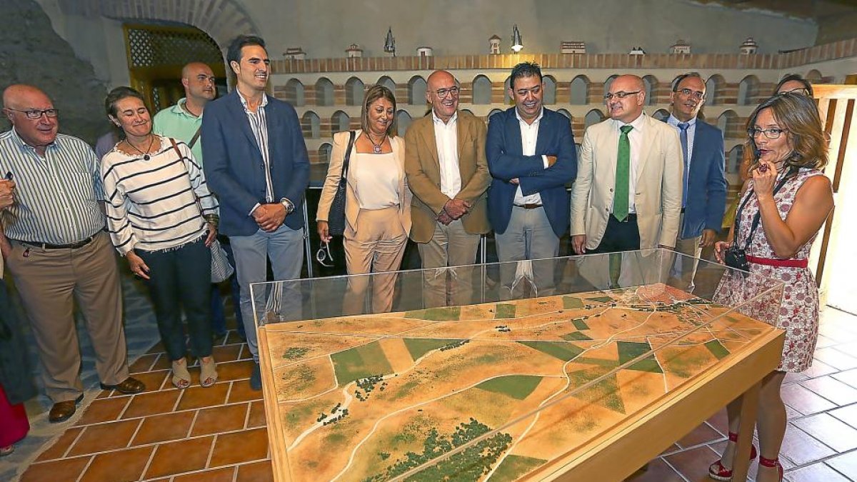 Inauguaración del proyecto turístico ‘Cañada Natural’ ayer en Fresno El Viejo.-ICAL